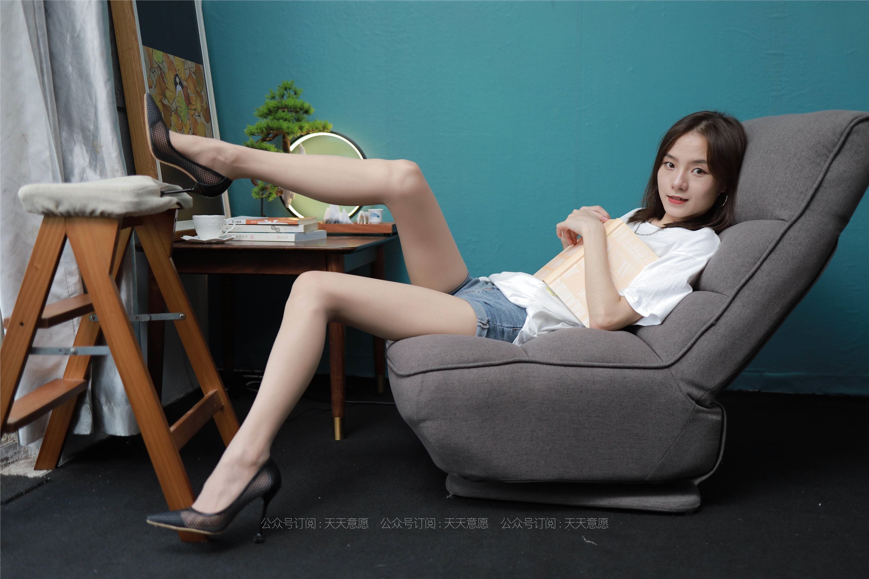 IESS异思趣向  2021.08.03 丝享家878：小六《邻家少女爱看书》